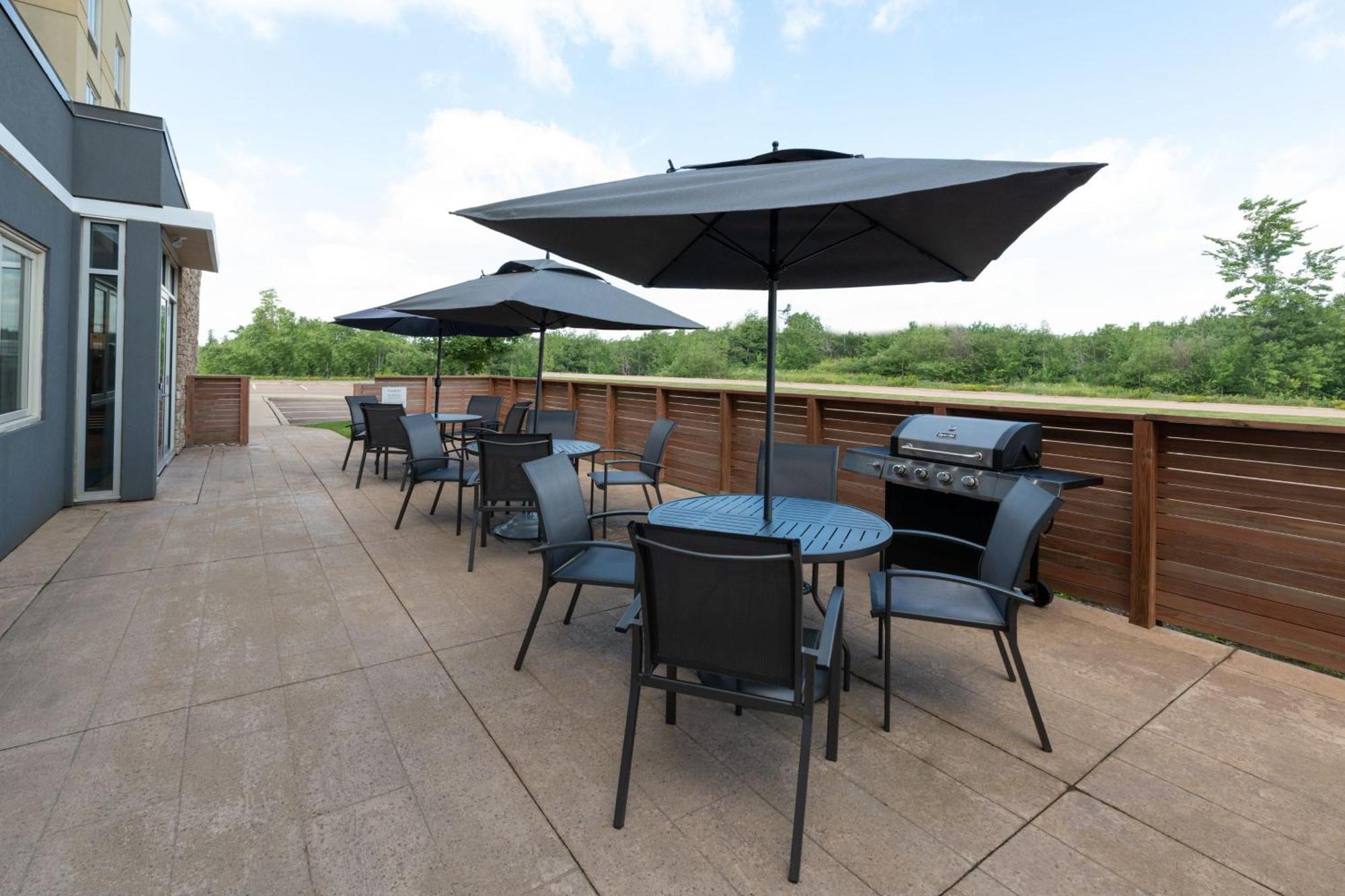 Fairfield Inn & Suites By Marriott Moncton Extérieur photo