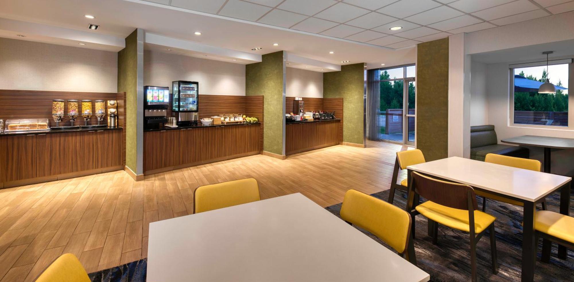 Fairfield Inn & Suites By Marriott Moncton Extérieur photo
