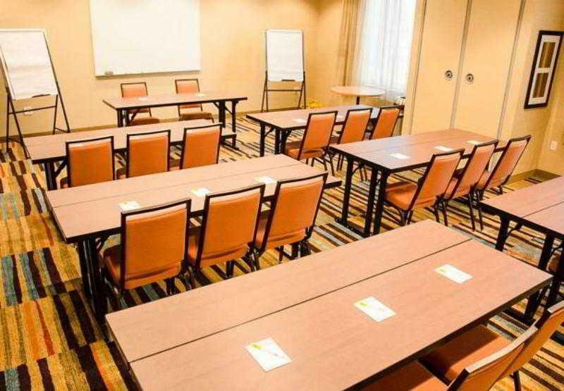 Fairfield Inn & Suites By Marriott Moncton Extérieur photo